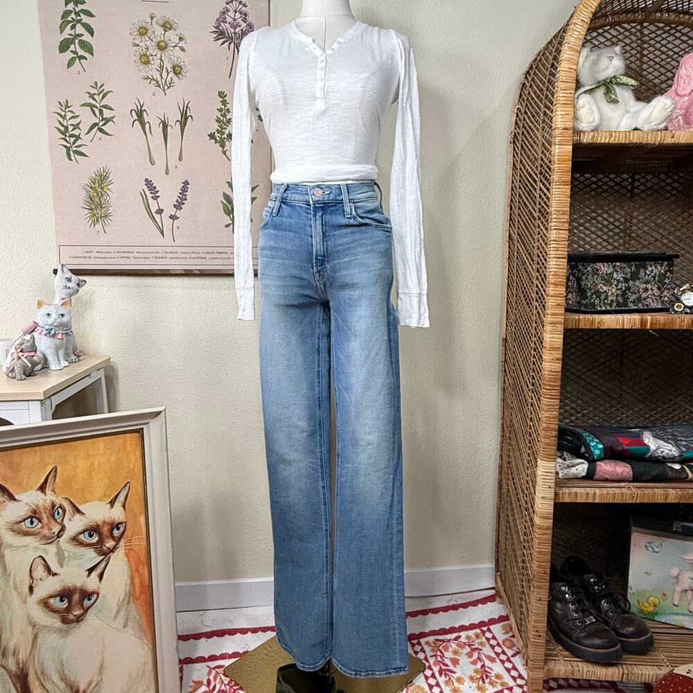 MOTHER Light Blue boot cut size 25